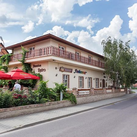 Retro Vrbovec Ξενοδοχείο Εξωτερικό φωτογραφία